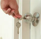 Father & Son Locksmith Brea, CA 714-660-0435 - 14a-Unlock-Door